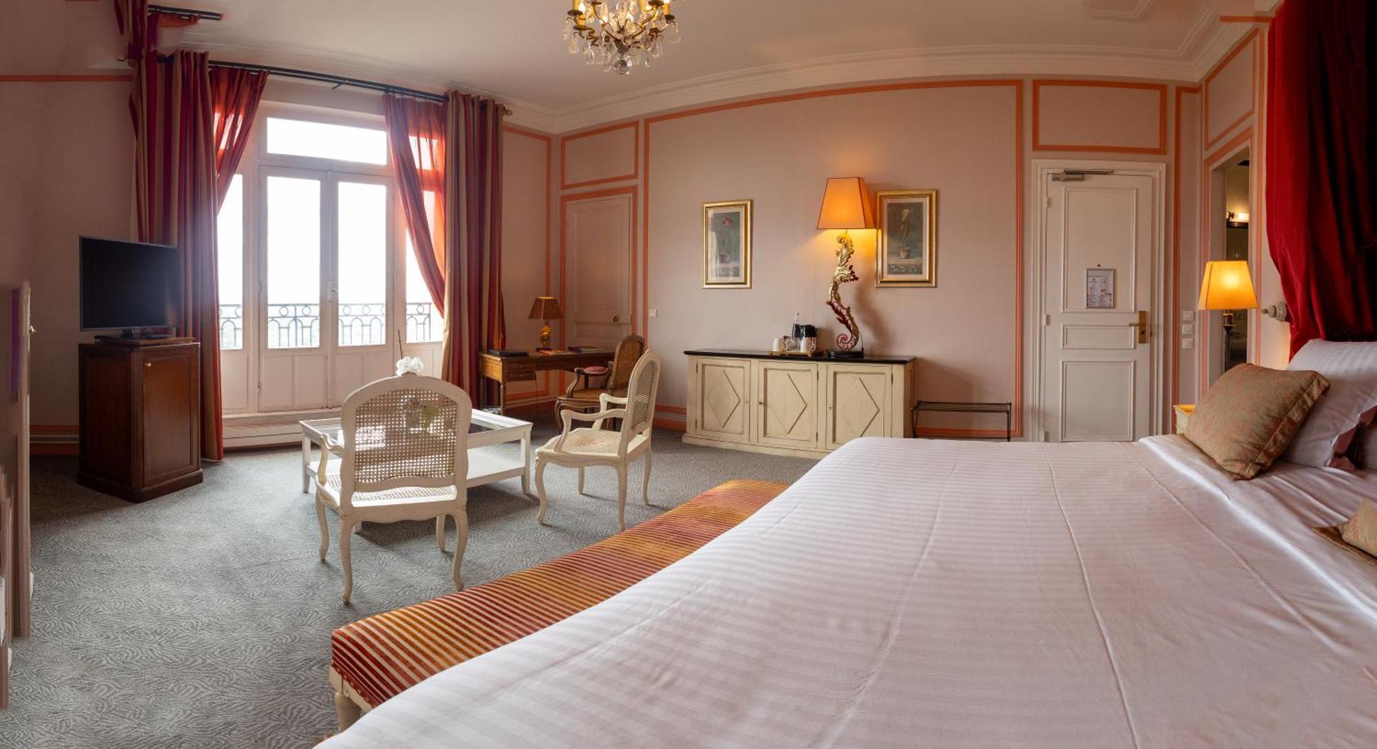 Pavillon Henri IV Hotel Restaurant Gastronomique Terrasse Сен Жермен ан Ле Екстериор снимка